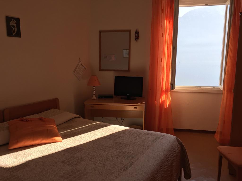 Hotel Plinio Lenno Eksteriør bilde